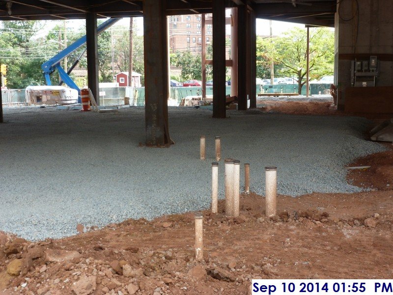 Continued laying out gravel at the Main Loby (102) Facing South (800x600)